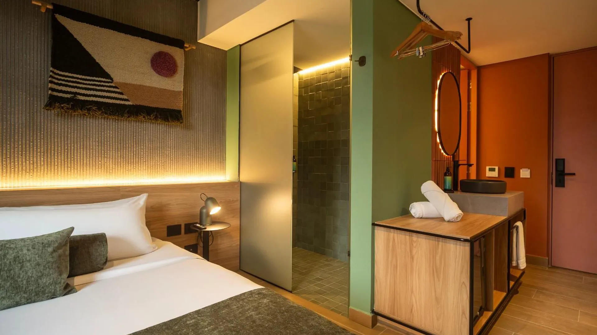 Hunters Hotel Medellin 5*,